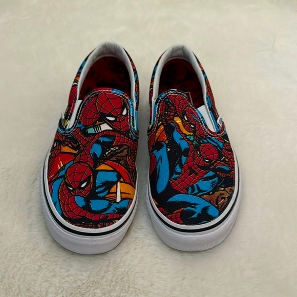 Rare Vans Marvel Spider-Man Graphic Slip On Sneakers - Picture 2 of 6